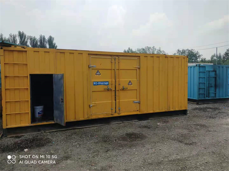 琅琊200KW柴油发电机组需要配备什么型号的电缆线？