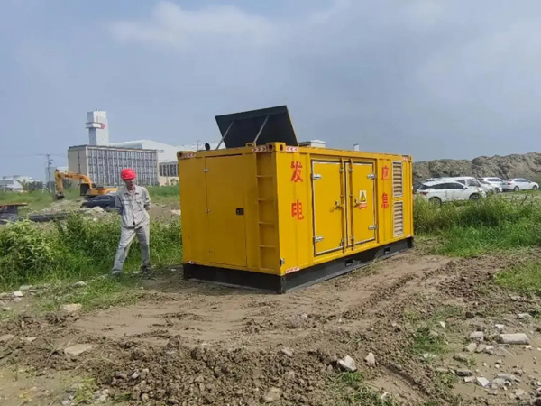 琅琊冬季低温环境下，发电机组启动电瓶的容量需求是否会增加？